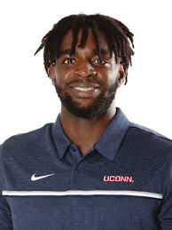 2021 UConn Football Poster.indd 1 8/5/21 12:33 PM