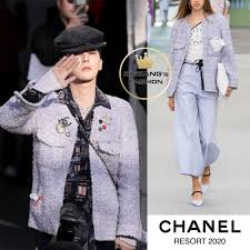 And he looked like the prince of paris himself! Bigbang Fashion On Twitter Gdragonxchanel G Dragon Wearing Chanel Resort2020 Bigbang Gdragon Chanel