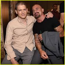 Wentworth Miller Dominic Purcell Bring Legends Of Tomorrow To Comic Con 2015 Prison Break Wentworth Miller Prison Break Dominic Purcell