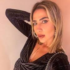 Contact Jessica Beatriz Costa