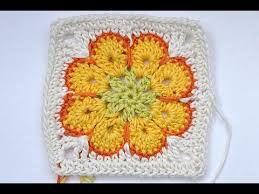 Learn to crochet african flower motifs. How To Crochet Granny Square Somalia African Flower Paperweight Youtube