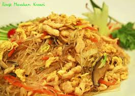 1 genggam jamur kuping hitam; Bihun Goreng Ala Hing Hwa Dapur Hana