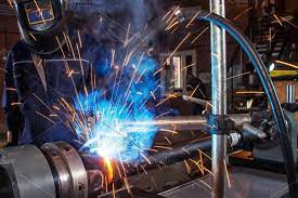 Builder Welds A Metal Park City Indian Ocean Heard Island