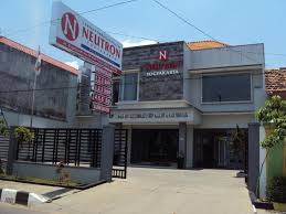 ** biaya yang harus dilunasi saat bimbingan: Neutron Pati Neutron Yogyakarta