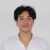 Emily Gillin's Instagram, Twitter & Facebook