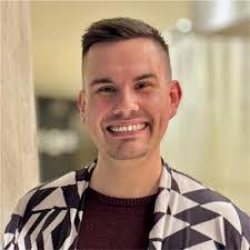 Ryan Merkel's Instagram, Twitter & Facebook