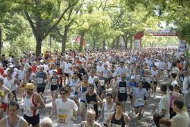 Courir un semi marathon nécessite d'être bien entraîné mais également de bien s'alimenter. Alimentation Quels Repas Avant Un 10 Km Jogging International