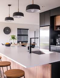 Powered by b&w minimalism magazine. This Black And White Kitchen Was Designed For Entertaining In Style