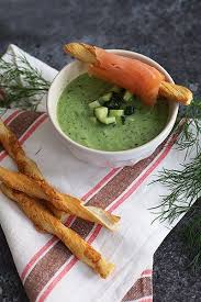 Kalte Gurkensuppe Mit Lachs A Cake A Day Mein Foodblog Kalte Gurkensuppe Gurkensuppe Schonkost Rezepte