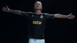 Oliver berg 6 goals, jonathan ring 2 goals, carl gustafsson 2 goals, geir andre herrem 2 goals, sebastian ring 2 goals, doug bergqvist 1 goals, gbenga arokoyo 1 goals, rasmus sjoestedt. Aik Historik Sveriges Radios Enkat Vilken Matchtroja Ar Snyggast