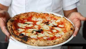 This recipe from matteo aloe, berberé pizzeria milano is enriched with buffalo mozzarella. How To Make Classic Pizza Margherita Like A Neapolitan Pizza Chefvincenzo S Plate