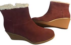 Shop with afterpay* free shipping on purchases over $49. Hush Puppies Burgundy Maroon Wine Merlot Waterproof Suede Wedge Ani Hyde Ankle Boots Booties Size Us 7 Regular M B Tradesy