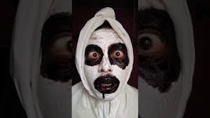 Cerita seram kisah nyata di singapore waktu kemarin naik bis tingkat. Foto Muka Pocong Lucu