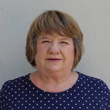 Lorrie Covington's Instagram, Twitter & Facebook