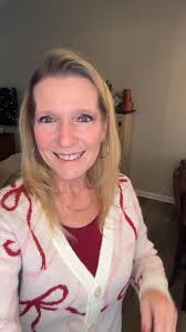 No matter what your holiday plans are this season, find looks that wow with  styles from Simply Vera Vera Wang. ❄️🎁