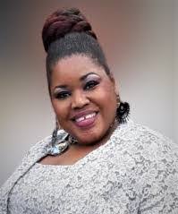 Lisa Mitchener's Instagram, Twitter & Facebook