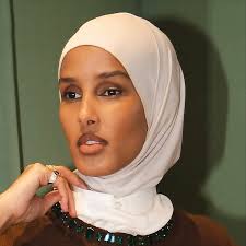 Top 100 Muslim Fashion Influencers in 2025