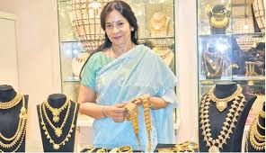 Akshaya Tritiya Gold Sales Shine Profits Rise 20 Amrapali jewels has grown to become india's leading jewellery brand and one that is the first choice for the world's biggest names. gold sales shine profits rise 20