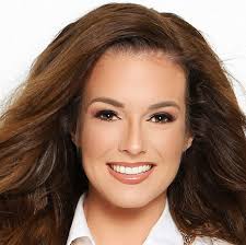 Dianna Klein's Instagram, Twitter & Facebook