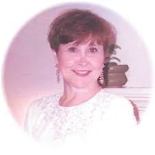 Barbara Custer's Instagram, Twitter & Facebook