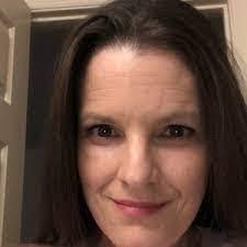 Larissa Golden's Instagram, Twitter & Facebook