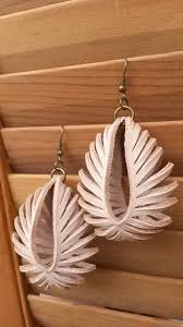 Bring luxury home with mattress pads, mattress toppers, mattresses, platform beds & sheet sets from eluxury. Transformable Leather Sculpted Earrings 9 Steps With Pictures Instructables