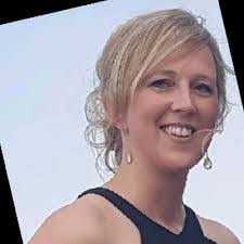 Mandy Hodges's Instagram, Twitter & Facebook