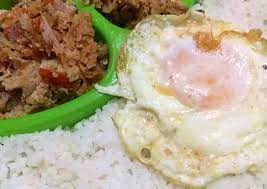 Salah satu menu andalan sambal ala rumahan adalah sambal goreng ati. Langkah Mudah Untuk Membuat Ayam Geprek Sambal Bawang Telor Ceplok Setengah Matang Yang Lezat Sekali