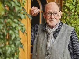 Currently, herbert köfer is 100 years, 3 months and 21 days old. Herbert Kofer 8 Grunde Warum Er Unvergleichlich Ist