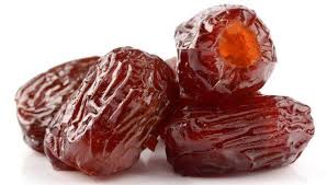 Les Dattes Sont Excellentes Pour La Sante Et Comptent Parmi Les Fruits Les Plus Nutritifs Puisqu Elles Regorgen Food Health Benefits Of Dates Lower Cholesterol
