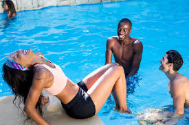 Contos eróticos: Fiquei com dois e fiz sexo na praia