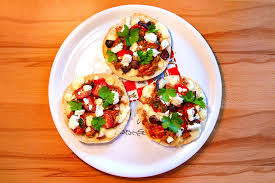 Hackfleischpizza nach griechischer art rezepte: Griechische Pita Pizza Mit Hackfleisch Feta Und Kirsch Tomaten