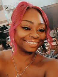 Join the Elegant Plate-Breaking Ceremony and Celebrate Women's Empowerment