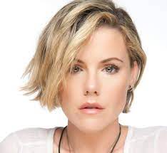  Kathleen Robertson Inks First Look Deal With Universal Cable Prods Deadline