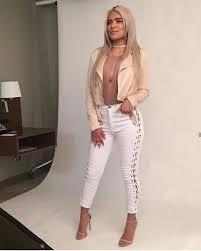 Karol g, anuel aa y j balvin. Karol G On Instagram Colombiana Su Figura Casual Fall Outfits Fashion Outfits