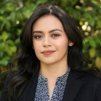 Elizabeth Guardado's Instagram, Twitter & Facebook