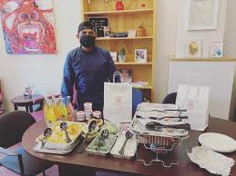 Si se sitúan en el centro de la ciudad, pueden garantizar que los pedidos lleguen en cuestión de media hora a la puerta. La Importante Mision Detras De La Primera Taqueria De Cocina Fantasma De Denver