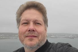 Canadian, 55, helps save three people from a burning paratransit van