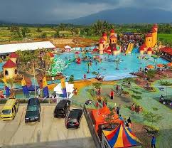 Datang aja ke waterboom ma'arif garden. Ampera Waterpark Ciawi Tasikmalaya Pinhome