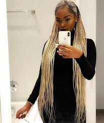 Pour 1 look parfait en 3 minutes top chrono! Pin By Faouzia M On Bgh Hair Styles Braids Wig Blonde Braids