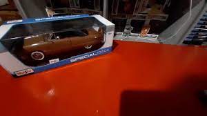 Filmmaker, cameraman and video editor who became a social media star his personal youtube channel features original shorts and has earned more than 4.4 million views. Unboxing Maisto 1950 Ford Youtube