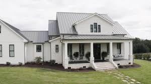 Vinyl costs about $3 to $8 per square foot while stone veneer costs upwards of $36 to $42. One Of America S Top Brick Manufacturers General Shale