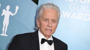 The celebrity couple wanted to wish anne douglas many happy. Nach Kirk Douglas Tod Sohn Michael Nahm Ersten Termin Wahr Promiflash De