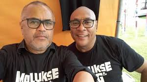 PERSBERICHT TIGA BATANG AIR Met ingang van 1 januari 2019 vallen de lessen  Maleis, die voorheen door ondergetekenden verzorgd werden onder de vlag van  Stichting ROM (Rhythm Of Maluku), onder de activiteiten