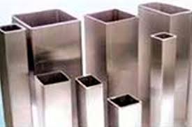 O perfil de alumínio quadrado é um material muito utilizado para compor estruturas de forma segura e elegante. Tubo Quadrado De Aluminio So Metais
