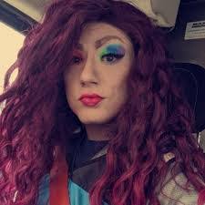 Lindsey Derhammer's Instagram, Twitter & Facebook