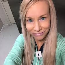 Halle Moran's Instagram, Twitter & Facebook