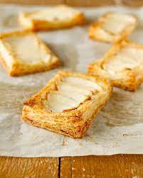 Treats Quick And Easy Puff Pastry Easy Puff Pastry Cooking Recipes French Apple Tart