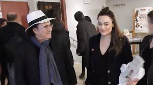 Singer and actress romina power (1951) is the daughter of film stars tyrone power and linda christian. Real Paparazzi 89 Al Bano E Romina Power Allo Spettacolo Della Figlia Romina Carrisi Youtube
