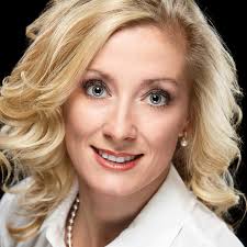 Melanie Monette's Instagram, Twitter & Facebook